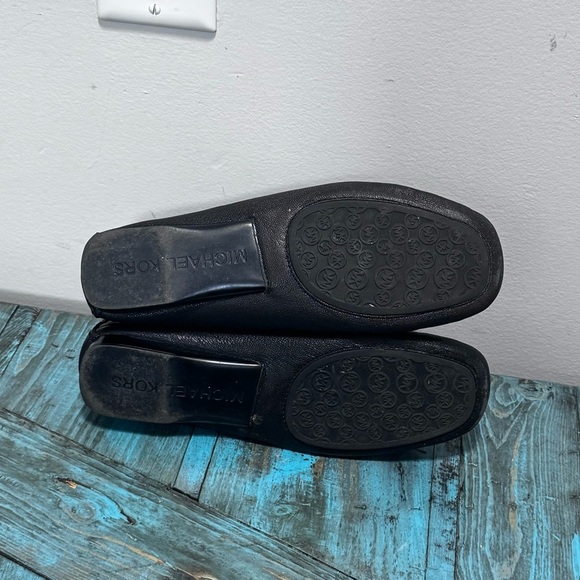 Michael Kors Women's HAMILTON MK Padlock Loafer Size 7 - Picture 7 of 14